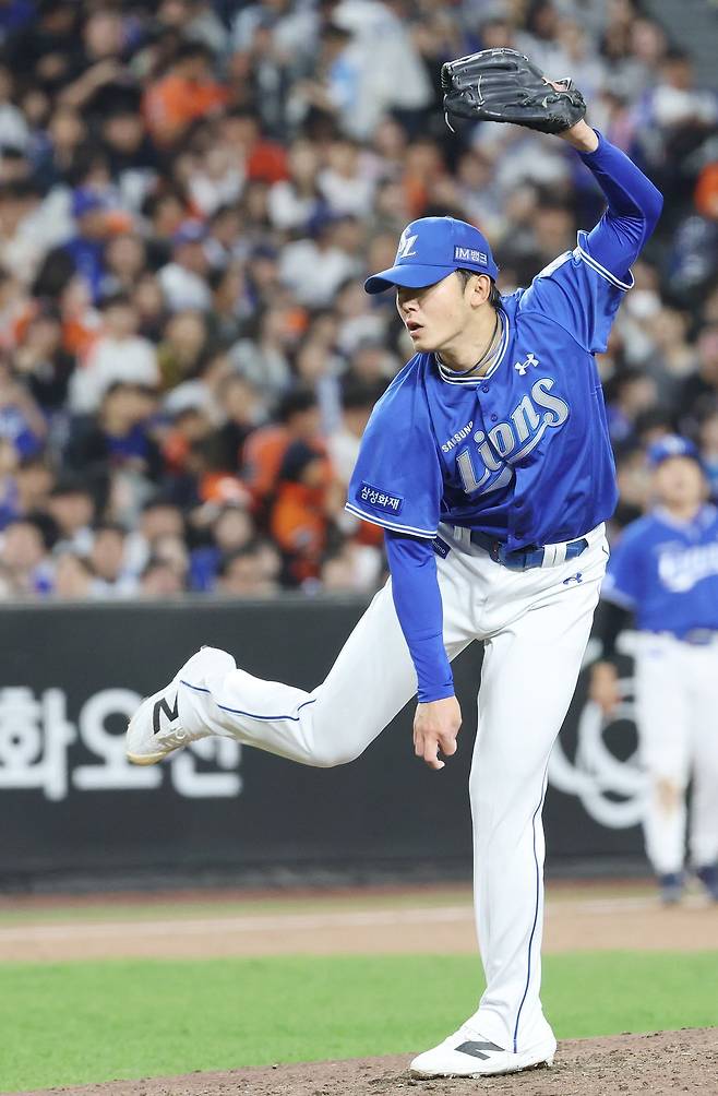 웰스·왕옌청 잘 뽑았네…아시아쿼터 한 달, 누가 웃고 누가 울었나