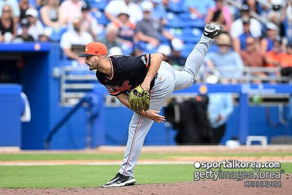 불펜 체질이었나? '한화 1선발 낙점→1G 퇴출' 우완 투수, 美서 'ERA 1.80+0볼넷 16K' 특급 불펜으로 변신