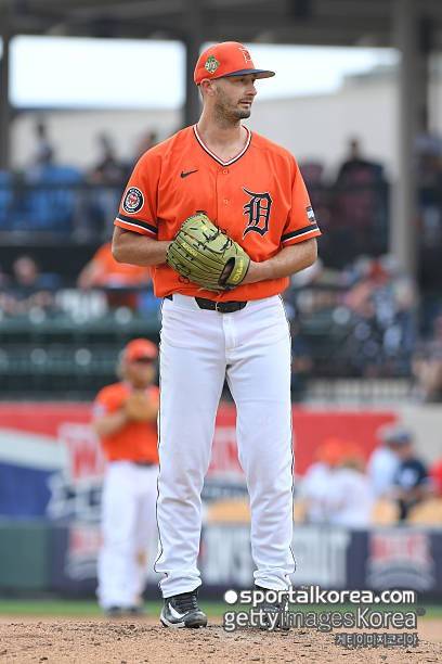 불펜 체질이었나? '한화 1선발 낙점→1G 퇴출' 우완 투수, 美서 'ERA 1.80+0볼넷 16K' 특급 불펜으로 변신