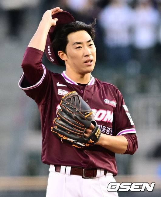 “횡재다 횡재” 한화가 버린 투수, 2억에 주웠더니 다승 2위 됐다…2차드래프트의 미친 반전, 적장마저 감탄 또 감탄