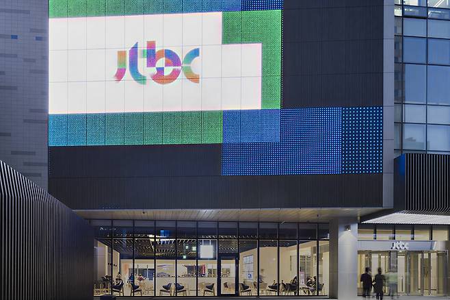 [공식발표] 지상파로도 북중미 월드컵 본다…“적자 예상되지만 공영방송 책무 다하고자” KBS, JTBC와 극적으로 공동중계 합의