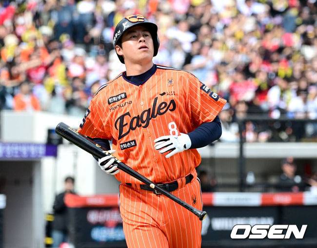 “WBC 때부터 칠 수 없는 밸런스였다” 이대호, 노시환 부진 예견…한화는 왜 못 막았나