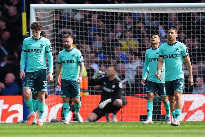 황희찬, ‘EPL 퇴장’ 통보…울버햄프턴 강등