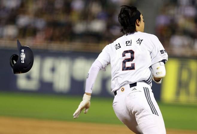 이제는 롯데 안 부러워해도 되나… 이승엽도 주목했던 그 재능, 그냥 다른 선수가 되어 나타났다