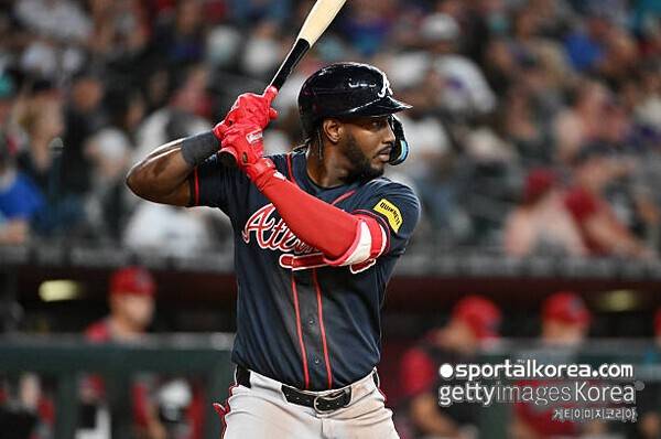 '5월 복귀 예정' 김하성, 그런데 구단은 로스터 제외 고민...'최소 2명 OUT' ATL, 로스터 대격변 예고
