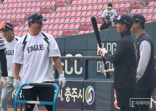 밝은 미소와 함께...노시환이 돌아왔다! 김경문 감독