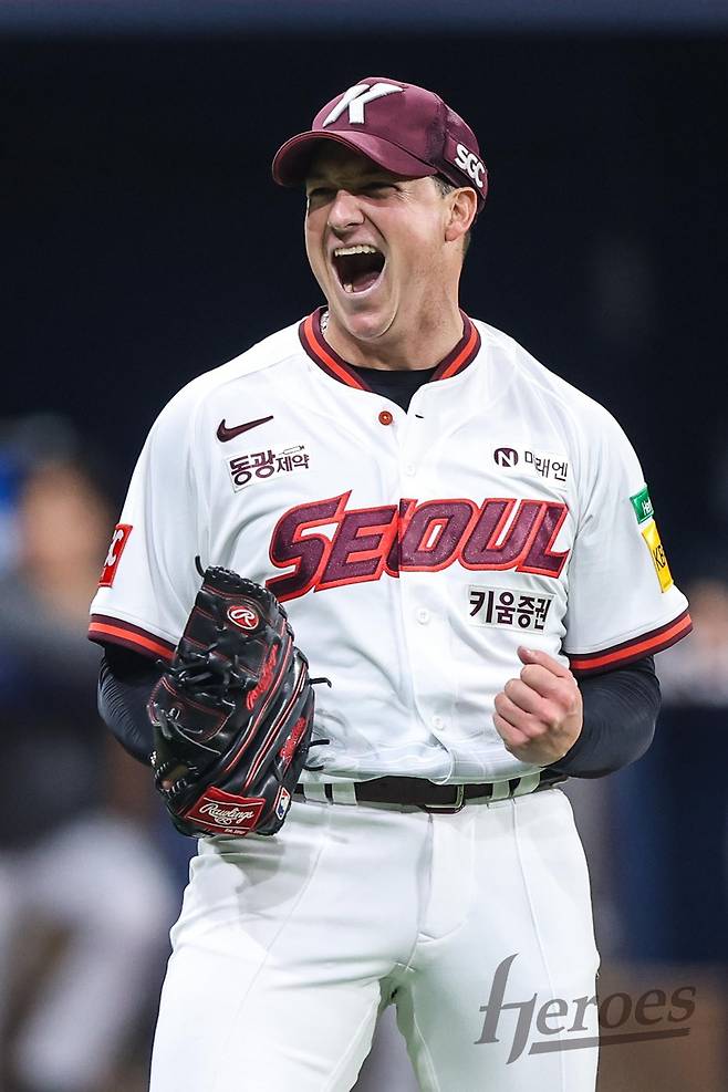 [오피셜] '단돈 7000만원' KBO 4승 투수, 키움 전격 복귀…'어깨 부상' 와일스 최소 6주 이탈