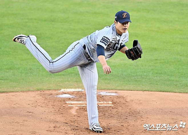 '한화 50억 유격수 만루 실책 치명타' 대전 왕자, 4회도 못 채우고 5실점 강판→김서현 투입 [잠실 라이브]