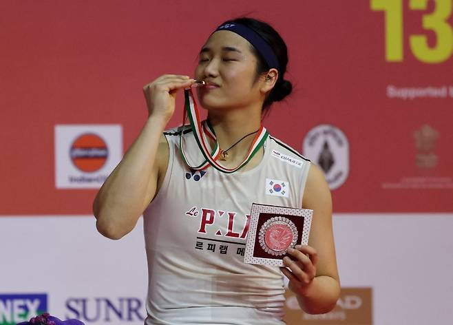 '안세영에 7전 전패' 日 배드민턴 요정…