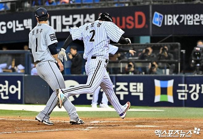 한화 이걸 놓치네, LG 원정 1:5→5:5→5:6…'심우준 치명적 실책→문동주 5실점 강판' 한화 총력전 빛 바랬다 [잠실:스코어]