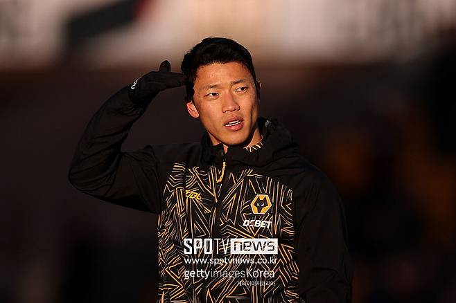 황희찬 연봉이 얼만데 '2부' 울버햄튼이 줄 수 있나…박지성 냉철 진단