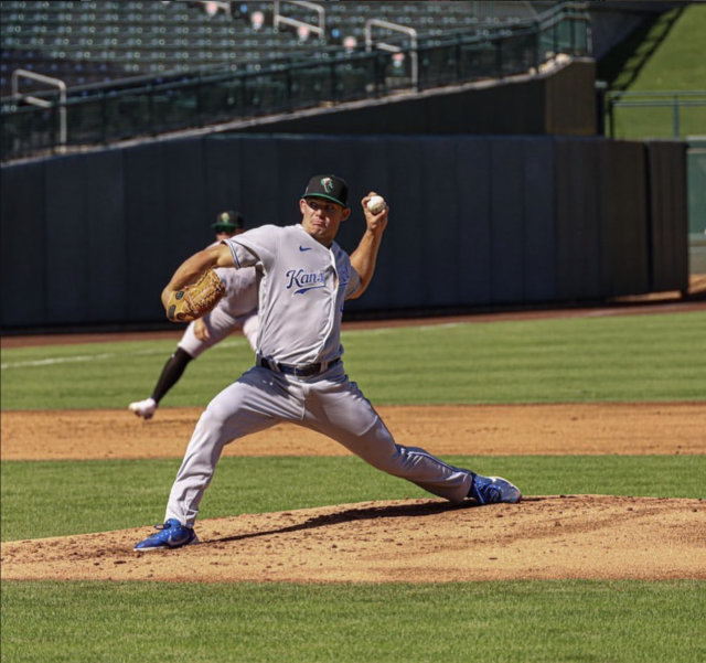 '무려 98억 줬는데' 26살 유리몸 투수, 패패패패패패패패 꼴찌팀에게 버림받았다