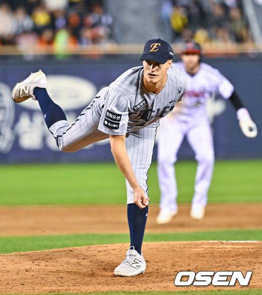 2사 2스트라이크에 굳이 투수교체, 왜? 김종수가 차리고 쿠싱이 끝낸 '기묘한 3구삼진' [오!쎈 잠실]