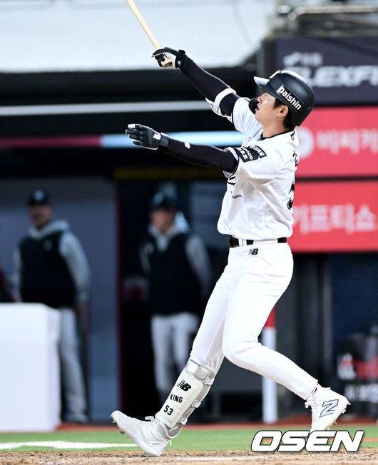 “1군 당연한 줄 알았다” 끝내기로 KIA 울려놓고 왜 반성부터 했나, 31살에 먹은 ‘눈물 젖은 2군밥’→초심 되찾다