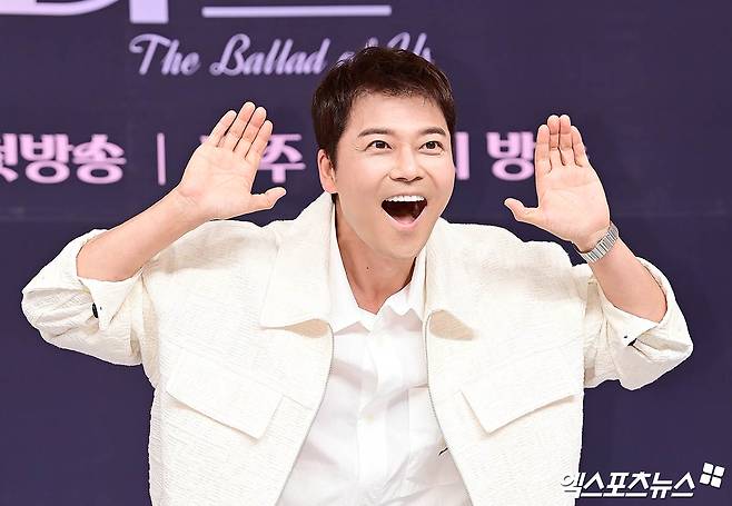 '안정환 해설 못 보나요?'…MBC·SBS, 2026 월드컵 중계 안 한다→JTBC, KBS와 'WC 2사 공동 중계' 확정 발표 [오피셜]