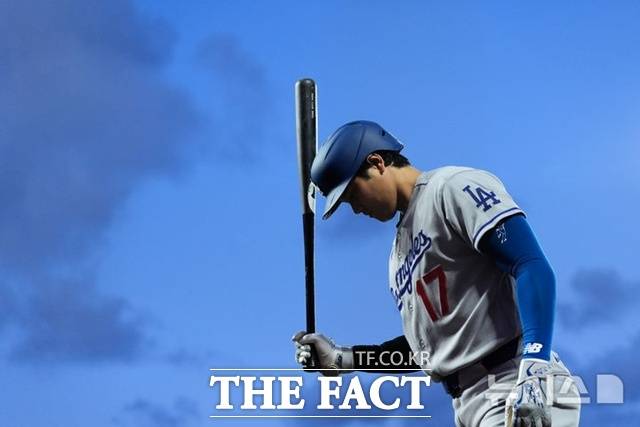 이정후 ‘뿔났다’, 3루 코치 무리한 지시에 짜증 폭발…김혜성은 1안타, 실책