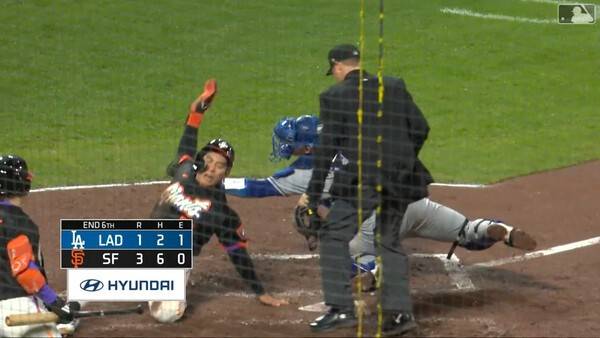 이정후, 주루코치랑 원수라도 졌나? 과한 지시에 또 홈에서 주루사…2년째 이어지는 '풍차 돌리기'의 악몽