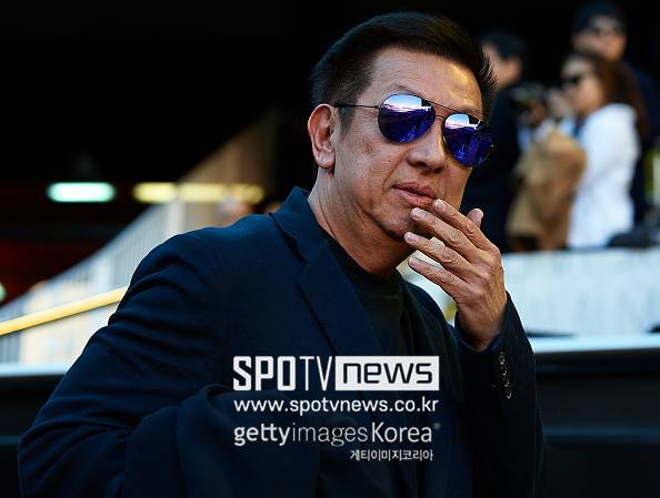 '韓 최고 에이스' 이강인 쫓아낸 '3조 6000억' 대부호, 이제는 팀을 완벽히 망친다...명문에서 잔류 경쟁팀으로