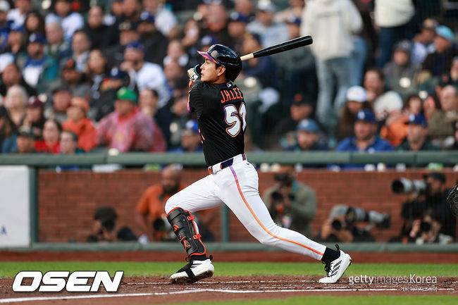 다저스 포수, 쓰러진 이정후에게 욕설 논란…SF 팬 분노 폭발 “라이벌리와 전혀 다른 문제, 진정한 악당”