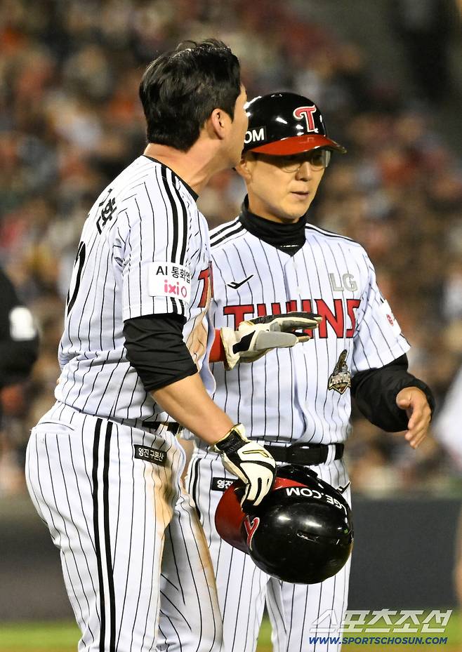 '안타였는데 이닝 종료' 3루·2루 동시 아웃...두 감독 동시 비디오 판독, 잠실 기묘한 3분 [잠실 현장]