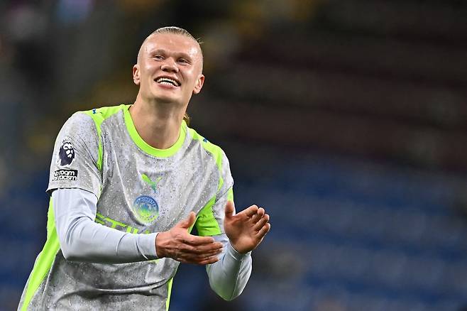 ‘홀란 선제 결승골’ 맨시티, 아스널 제치고 시즌 첫 ‘선두 등극’…번리는 2부 강등 확정