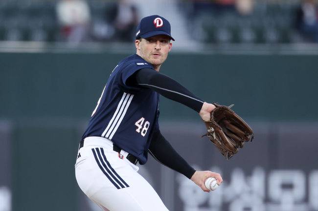 LG가 떨고 있을까…승리까지 1아웃 남았는데 자진 강판, '6주 대체' LG 킬러의 팀 퍼스트