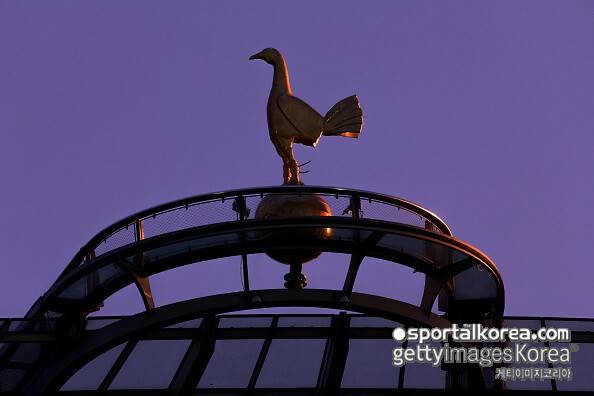 손흥민 '10년 유산' 와르르...'1조 2,176억 수익 반토막' 토트넘, 강등 시 재정 파국 불가피