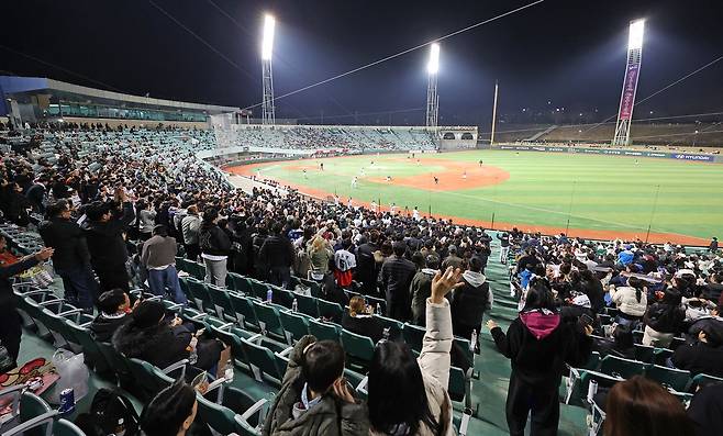[단독] 메이저리그 출신 최지만, 울산 웨일즈 입단