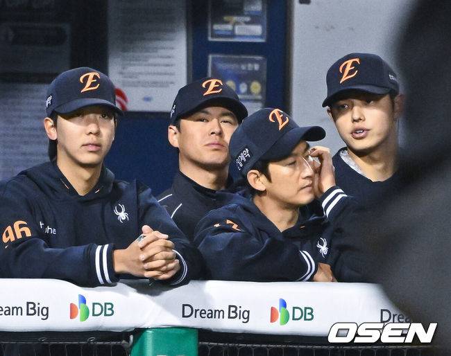 18타석 연속 무안타→2군 갔던 '1할타자' 노시환이 돌아온다, 1안타 완봉패 한화 타선 달라질까