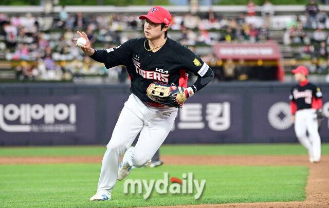 KIA 해묵은 1루수 고민이 다시 시작됐다…박상준 반짝, 이호연 아직, 윤도현 개점휴업, 오선우 지지부진