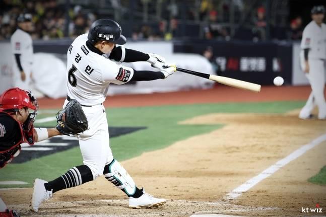 또.또.또 선발전원안타! KBO 최다기록 주인공, 삼성도 LG도 아니었다... '안현민-허경민 빠진' KT 어떻게 가능했나