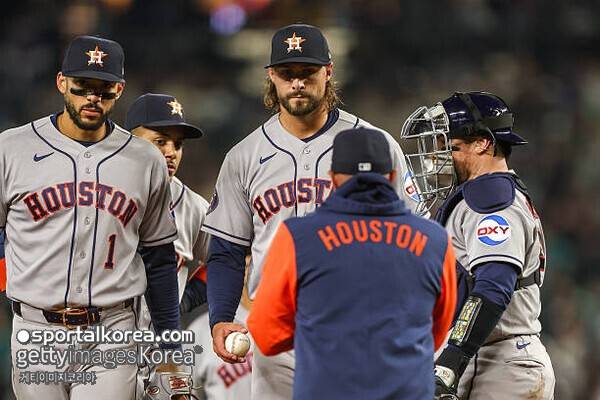한국 돌아와야 하나? '前 한화' 와이스,