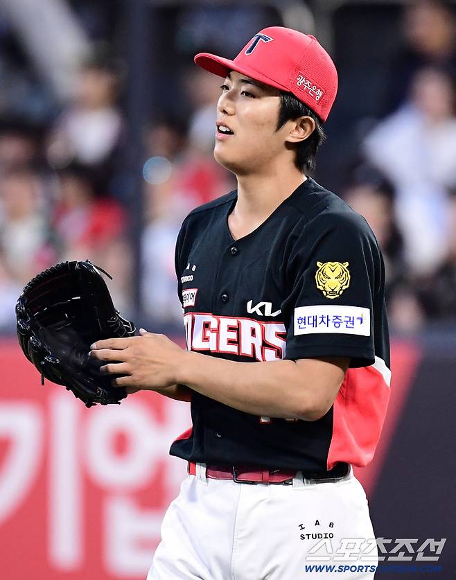 '1회 5실점' 난조 → 3회부터 확 달라진 이의리, 제구 잡히면 언터쳐블…'5회까지 98개' 사령탑에겐 '실망' [수원리포트]