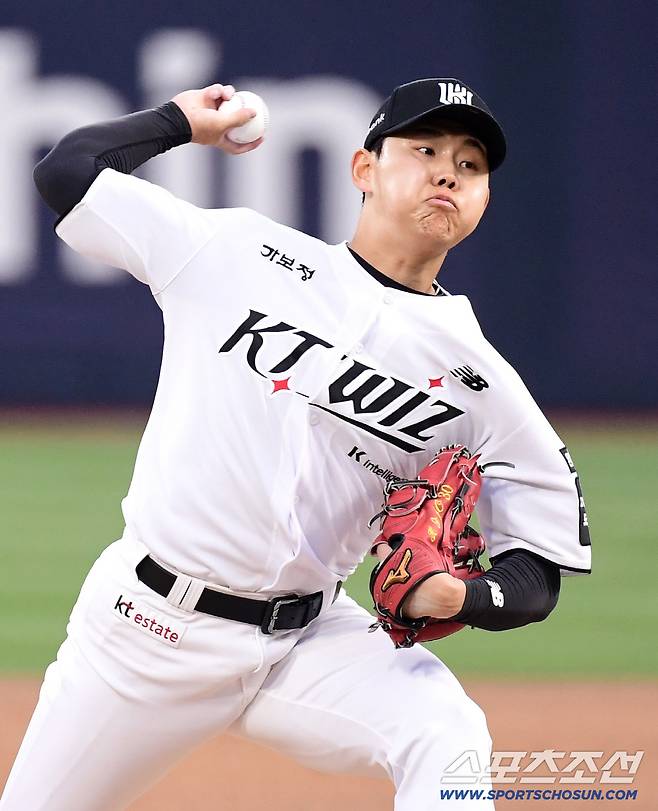 '1회 5실점' 난조 → 3회부터 확 달라진 이의리, 제구 잡히면 언터쳐블…'5회까지 98개' 사령탑에겐 '실망' [수원리포트]