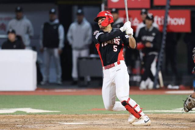 '8연승 다 까먹겠네' KIA 패패패패패 어쩌나…1회 무사 만루서 단 2실점, 소형준 위기관리 빛났다→KT 승승승 싹쓸이 [MD수원]