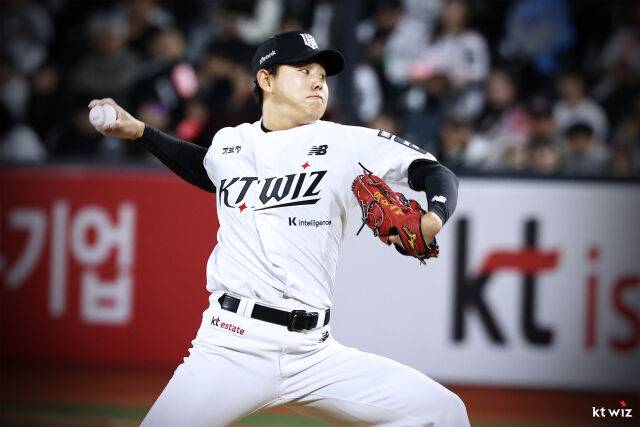 '8연승 다 까먹겠네' KIA 패패패패패 어쩌나…1회 무사 만루서 단 2실점, 소형준 위기관리 빛났다→KT 승승승 싹쓸이 [MD수원]