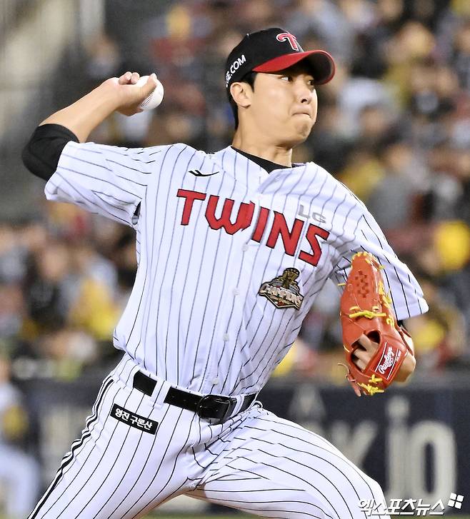 '노시환 효과' 곧장 폭발했다! 한화, '1안타 무득점→3홈런 8득점' 환골탈태…불펜 7총사 총출동 '스윕패' 막았다 [잠실:스코어]