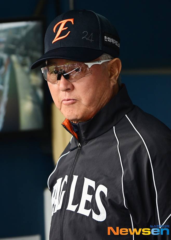 연패 끊은 김경문 감독 “우리팀 4번타자 노시환이 좋은 기운 불어넣었다”