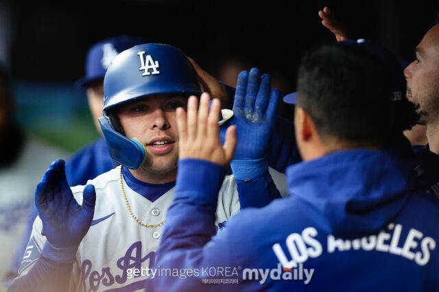 “이정후에게 욕 안 했다, 직접 만나고 한 말씀드리겠다” 다저스 욕설논란 포수의 해명…LA언론에 서운함 표명