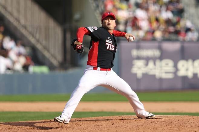 KIA가 미국 유학까지 보내줬는데… 안 풀리는 ‘갓차 지명’ 선수들, 구단 속이 탄다