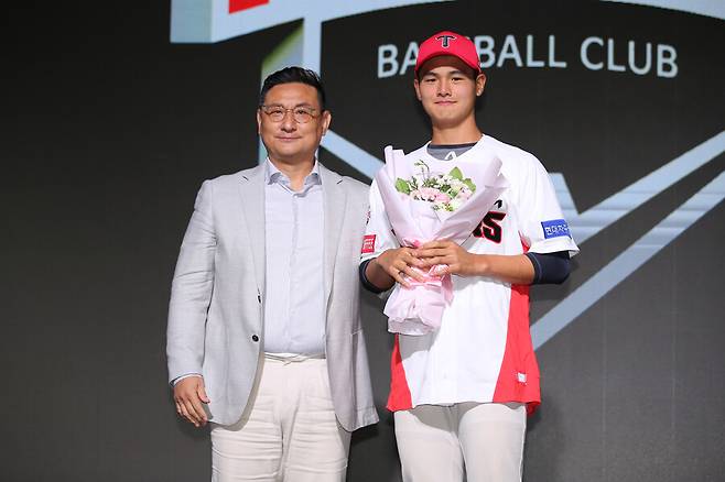 KIA가 미국 유학까지 보내줬는데… 안 풀리는 ‘갓차 지명’ 선수들, 구단 속이 탄다