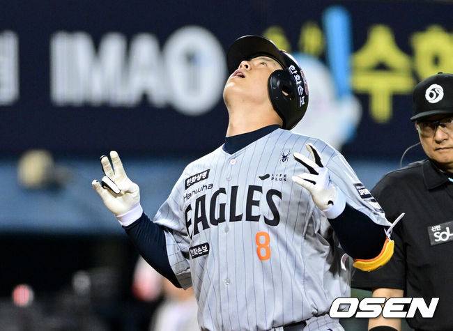 이보다 더 극적일 수 없다...2군행→1군 복귀전→동점 홈런, 노시환이 웃다