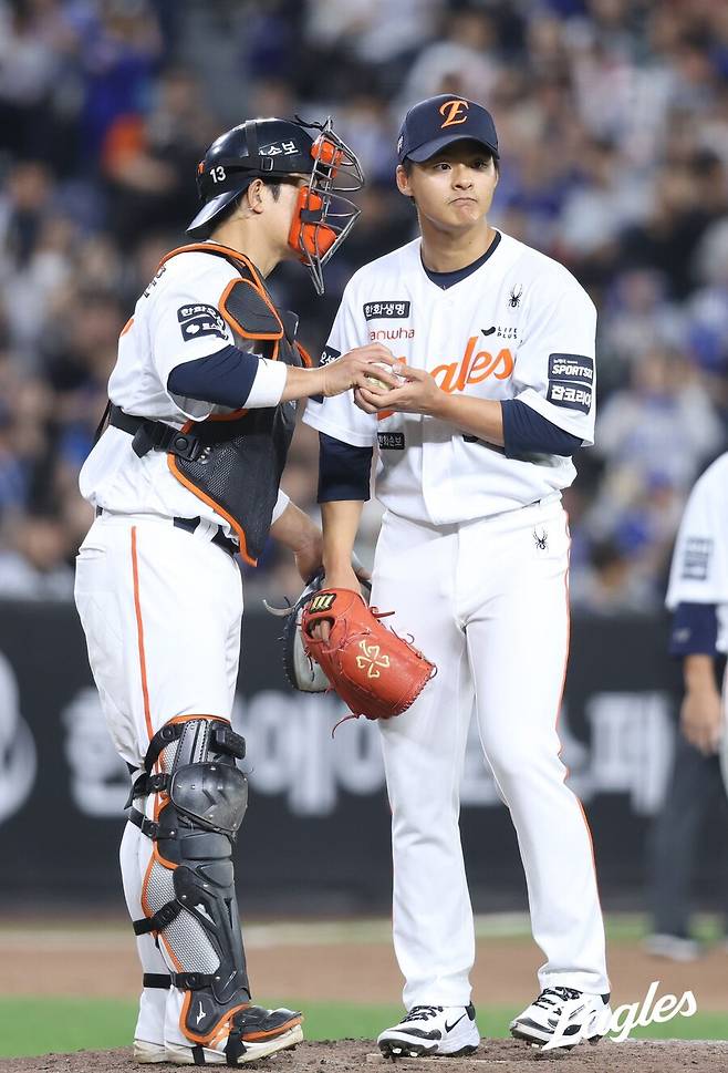 한화 트레이드 효과는 아직인가…손아섭 주고 데려왔는데 2군서 안타→안타→안타→안타→안타 맞으면 어쩌나