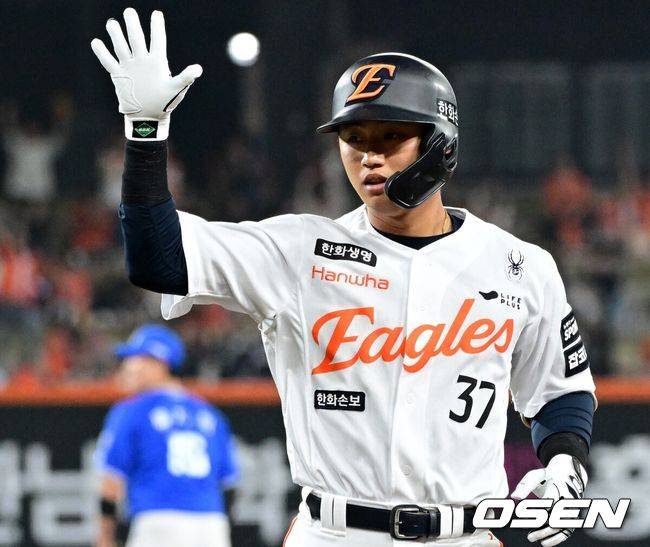 박해민이 한화 유니폼 입었나, 실점 막아낸 슈퍼 캐치→3안타 맹타…한화 중견수, 신인 오재원 말고 이원석도 있다