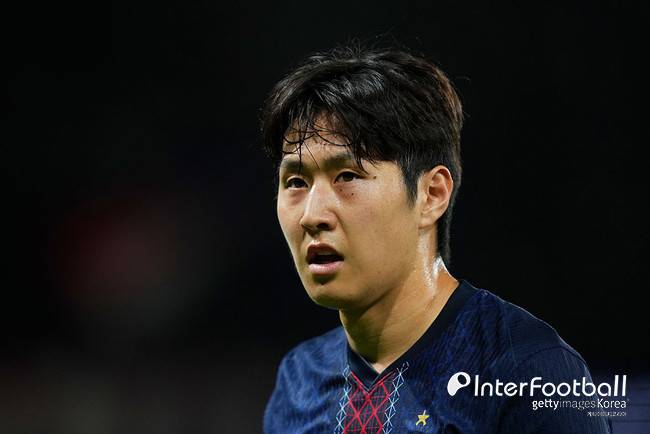 '한국 축구 에이스' 이강인 어쩌나...PSG서 밀리고 아틀레티코 이적도 무산 위기