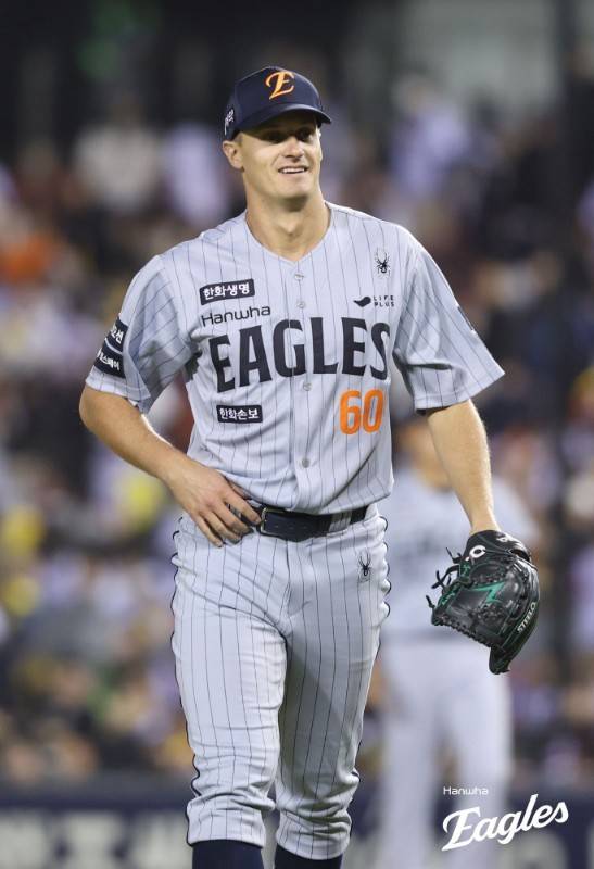 '투수 8명+쿠싱 2이닝 총력전' 점점 쌓여가는 불펜 부담…투수 쏟아부어 이긴 한화, 류현진 어깨 무거워진다