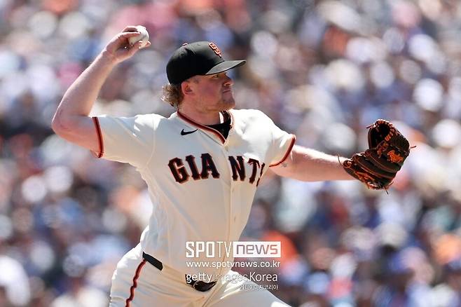 '감히 이정후한테 욕해?' 150km 옆구리 가격, SF 에이스 보복구 의혹