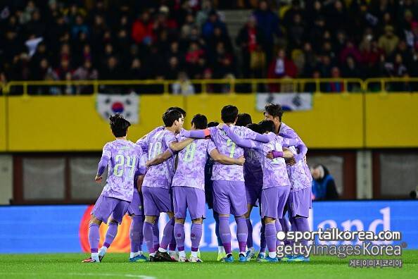 '아뿔싸!' 韓, 日에 아시아 1위 자리 헌납...