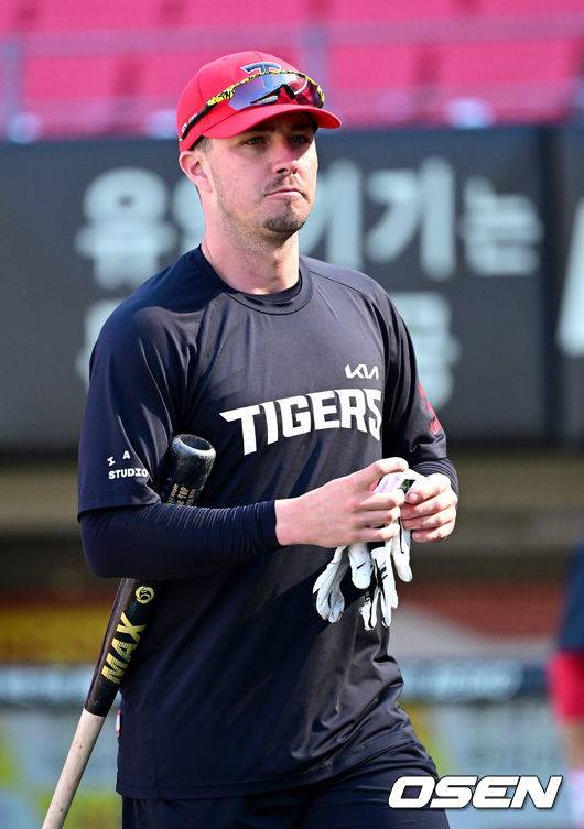 “유격수 부담스러워해” KIA 亞쿼터에 무슨 일이…실책 압도적 1위→2루수 이동, 韓 유일 파격 승부수 운명은