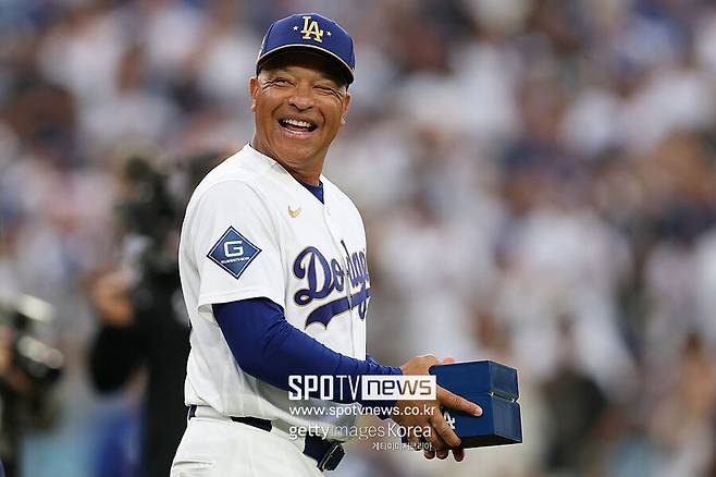 이정후 향한 욕설 논란 '일파만파'…SF 에이스 보복구 의혹에 다저스 감독까지 나섰다
